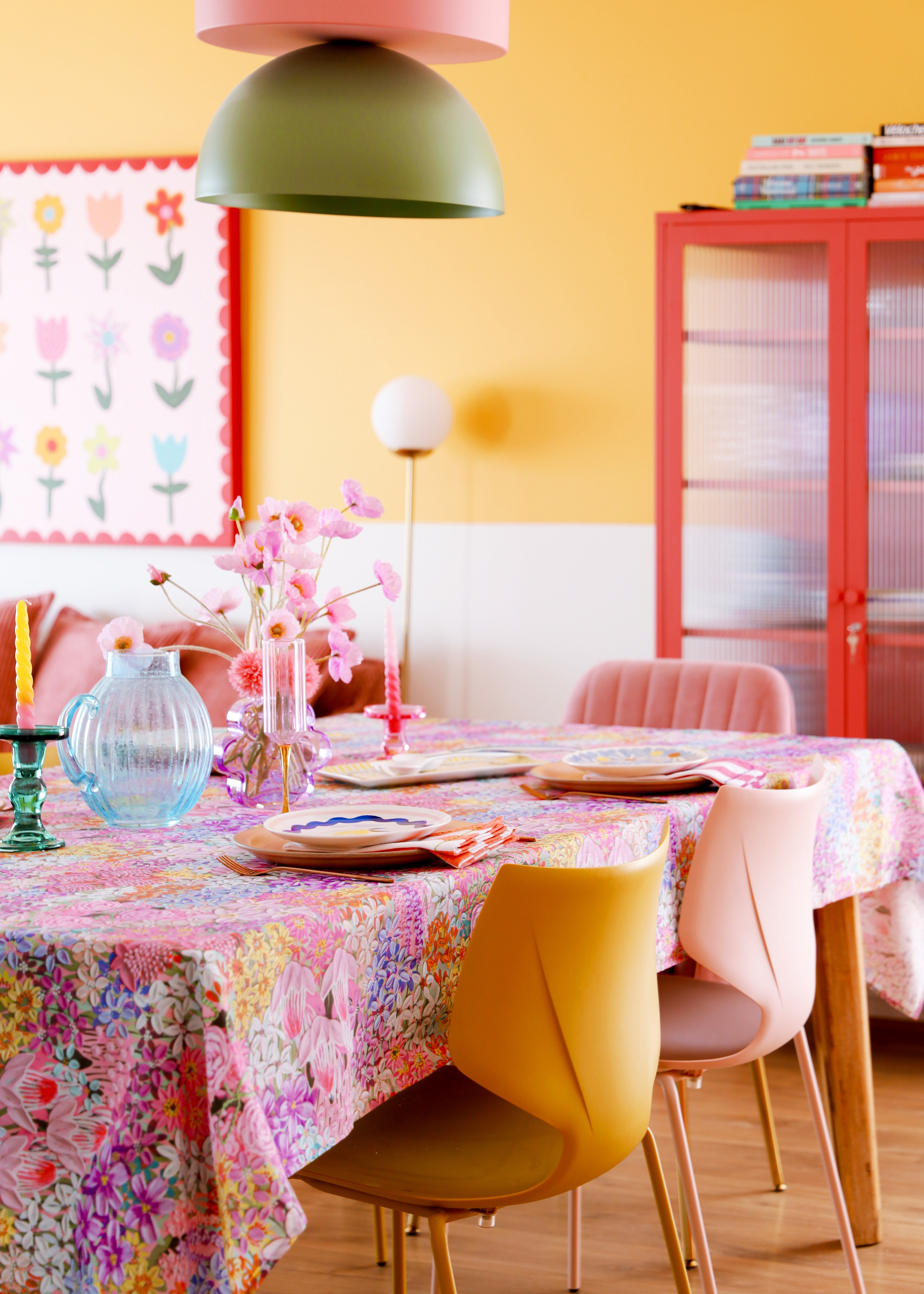 "Good Luck, Babe!" Linen Tablecloth/Throw